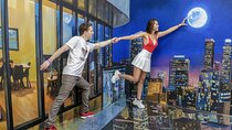 Museum of Illusions with Sharing Transfers
