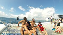Tour Catamaran Sailing from Cancun to Isla Mujeres - With Open Bar 