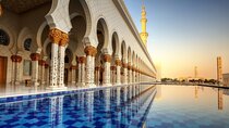 Abu Dhabi Mosque and Louvre Museum with Lunch from Dubai