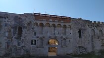 Experience Split With Local Professional Historian - Private 