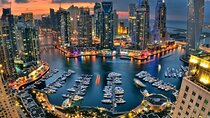 Enjoy Marina Luxury Yacht Tour with Breakfast