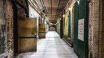 Alcatraz Prison Tour and Golden Gate Bridge Bay Cruise