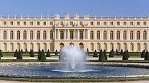 Private Full Day Paris trip including Louvre and Versailles with Pickup