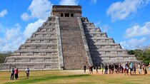 Chichen Itza Deluxe! Ruins, 2 Cenotes, Valladolid and Buffet with Transportation