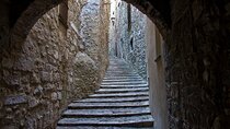 Catalonia Private Tour with Medieval Towns and Montserrat with Transport