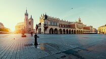 Tour of Krakow City Old Town, Kazimierz and Ghetto by Golf Cart 