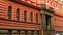 Wars and Totality History tour in Prague