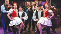 4 course Dinner Cruise with Operetta, Folk Show and Welcome Drink