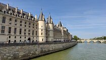 Paris 4 hours Private Guided Trip with Indian Meal -Hotel pickup 