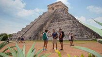 Chichen Itza Tour One of the Seven Wonders With Transportation from Cancún