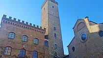 Wine tour in Chianti and visit of San Gimignano for small groups