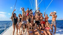 Sailing Catamaran in Cancun with Open Bar