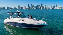 Miami Private Yacht Rental 2 to 4 hours for 12 ppl, Champagne