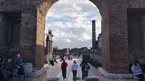 Private transfer from Napoli to Sorrento with stopover in Pompeii ruins