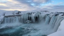 Private: Lake Myvatn & Godafoss Waterfall tour from Akureyri 