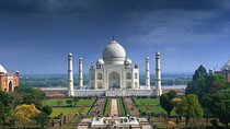 Day Trip to Taj Mahal, Agra Fort and Baby Taj Tour from Delhi
