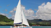 Mauritius : Full day All inclusive Ile aux cerfs Catamaran cruise
