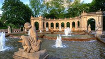 Private audio book city rally in Berlin’s Volkspark Friedrichshain