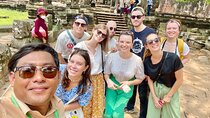 Small group: Angkor Wat tour with sunset 