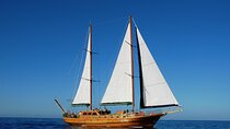 Fuerteventura: Aphrodite Exclusive Gulet with Food and Drinks
