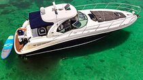 5-Hour Private 40' Yacht 2-Stop Tour to In-Ha reef with Food, Drinks & Snorkel