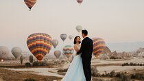 Professional Photo Shoot in Cappadocia - In Sunrise with Hot Air Balloons