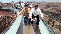 Small Group Grand Canyon, Hoover Dam and 7 Magic Mountains Tour