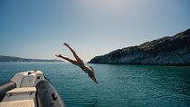 Exclusive cruise experience in Santorini