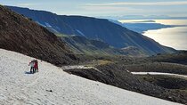 Hiking Tours in Troll peninsula