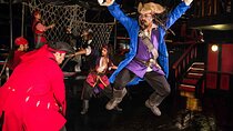 Pirate Show & Dinner (New York Steak or Grilled Chicken) 2X1 in Cancún