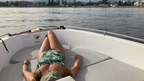 Unlicensed boat rental in Puerto Banús, Marbella.