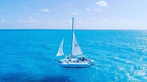 Isla Mujeres Tour in Private Catamaran with Snorkel and Lunch