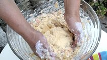 Cook and eat with locals in Thessaloniki - Private group
