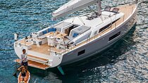 Santorini: Caldera Private Sailing Boat Cruise with Beneteau Oceanis 46.1