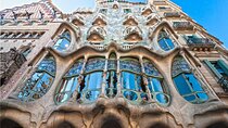 Barcelona: The Wonders of Architecture Self-Guided Walking Tour