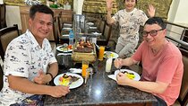 Local Food Tour to Eat Mouthwatering Local Dishes