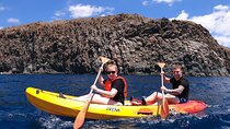 Kayaking + snorkeling with turtles