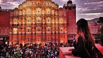 Private Guided Jaipur City Day Tour from Delhi by Car With Lunch & Entry