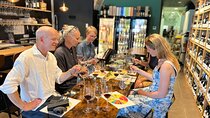 Professional - Bordeaux Wine and Cheese Tasting with a walking tour