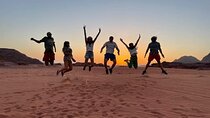4 hours Jeep tour with overnight 