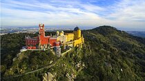 Tour group Sintra : Pena Palace, Regaleira, Cabo DA Roca and Cascais