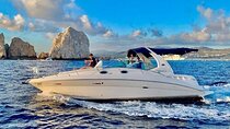 Los Cabos Private Yacht Whale Watching Tour, Snorkel and Drinks