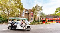 Tour of Historic Barcelona in Eco Tuk Tuk Private