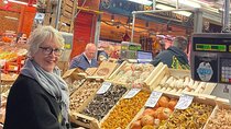 Private Tapas Tour with a local Guide- Discover the local "bodegas"