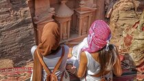 Door⇄Door Private Transfer from Petra to Sheikh Hussein Crossing