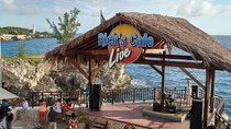 Full-Day Seven-Mile Beach and Ricks Café Private Guided Tour