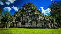 Full day private car charter from Siem Reap city to Beng Mealea x Koh Ker