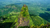 The Pinnacle Fort Hike & Tribal Lunch