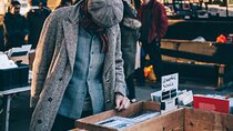 Paris Antiques Market Insider's Tour in Extra-Small Group
