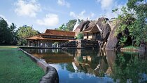Explore the Gallery of Archeology 4 Day tour
